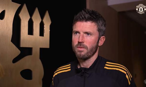 1-2被纽卡绝杀：卡里克遭遇上任首败，曼联多打一人仍被逆转