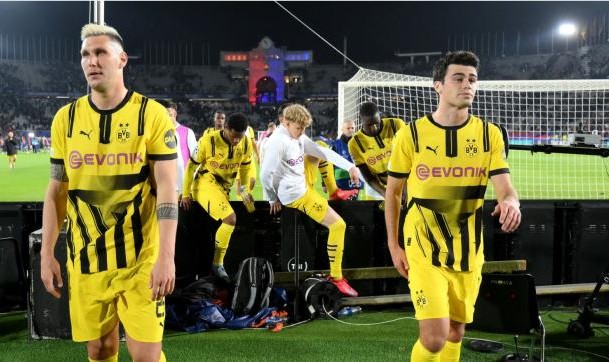 昂首告别欧冠，多特要为翌季欧冠门票“北伐”德甲