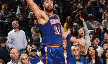 开云官网-克雷进攻状态渐入佳境 勇士留下普尔才能不留遗憾